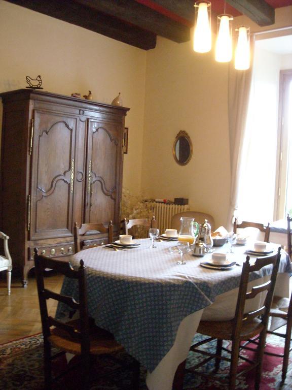 La Tour Des Laudes Bed & Breakfast Breuil-Barret Exterior photo